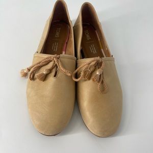 TOMS Kelli Women's Honey Suede Slip on Shoes 8.5 10012478